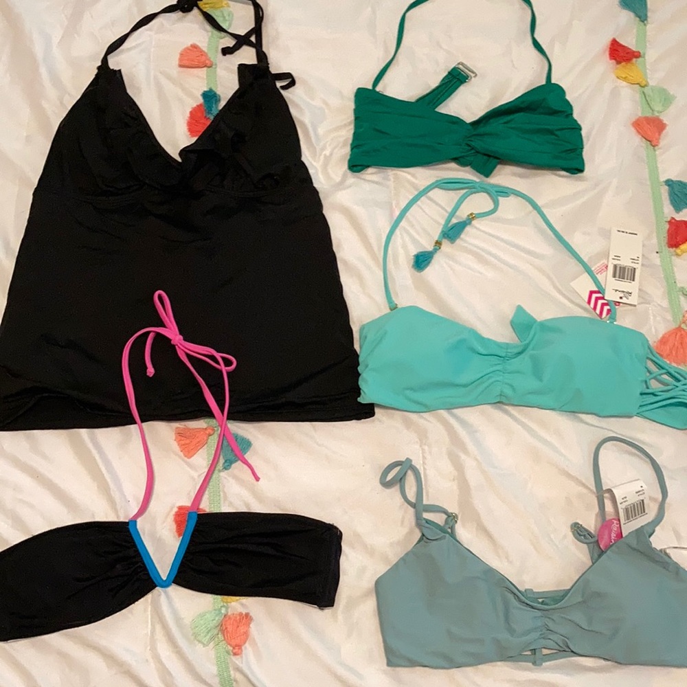 lot of 5 medium bathing suit tops